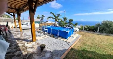 charmante villa f4 bourbon bois vue mer .